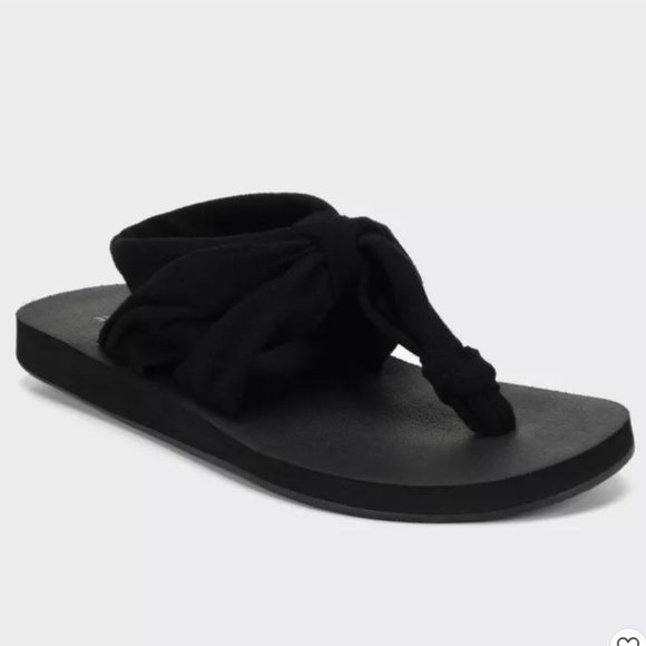 target shade and shore sandals